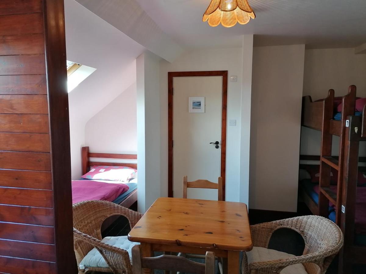 Aille River Tourist Hostel And Camping Doolin Exterior photo